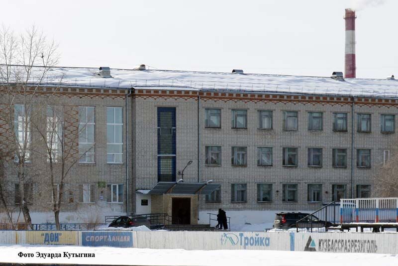 По комментариям местных жителей, девочка давно хотела отомстить обидчикам