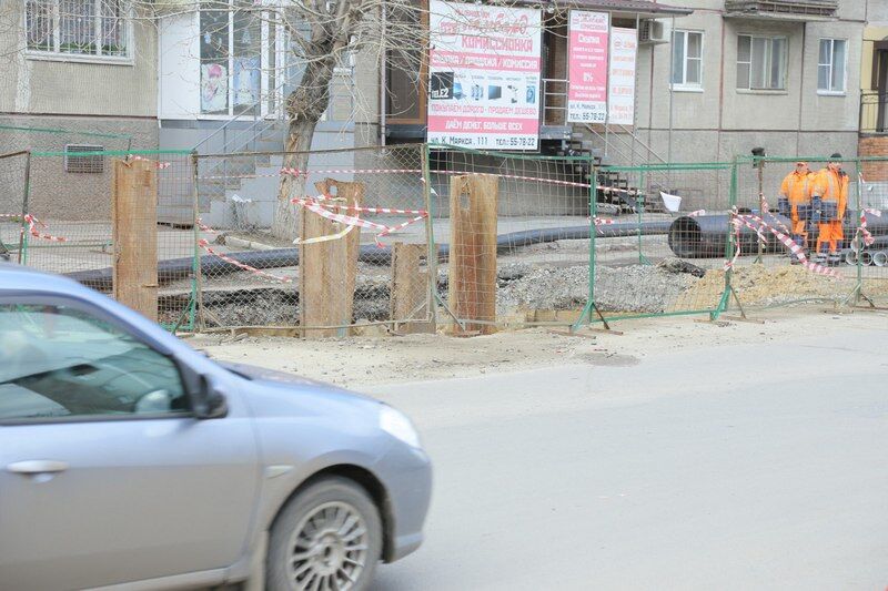 В Кургане на улице Карла Маркса — новые провалы