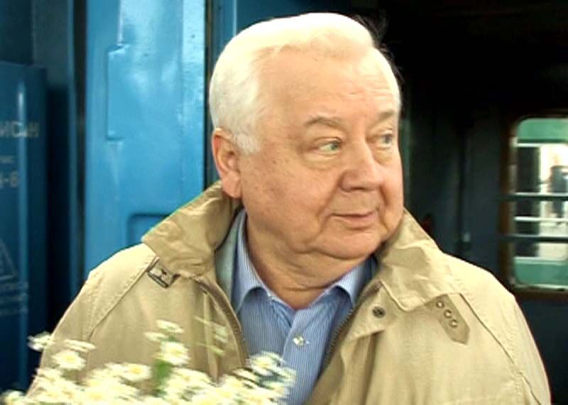 «Любовь — это когда нет сил терпеть разлуку»