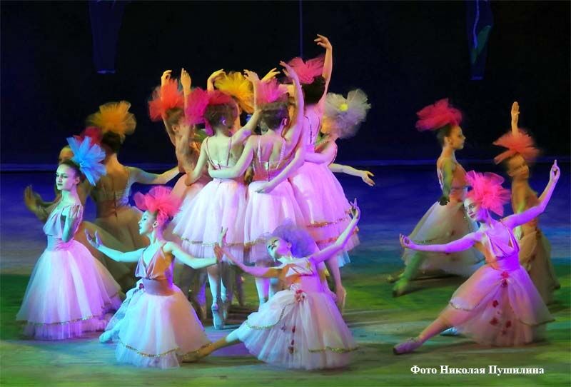 В Кургане показали балет «Фантазии Алисы в стране чудес»