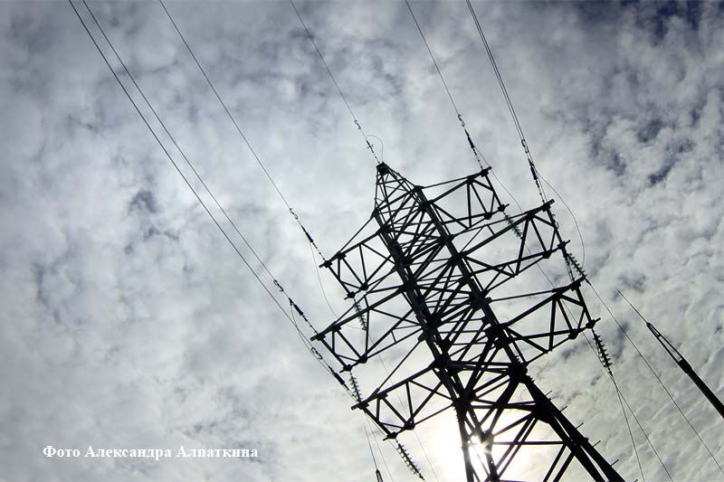 Сильный ветер привел к авариям на электросетях в 9 районах Зауралья