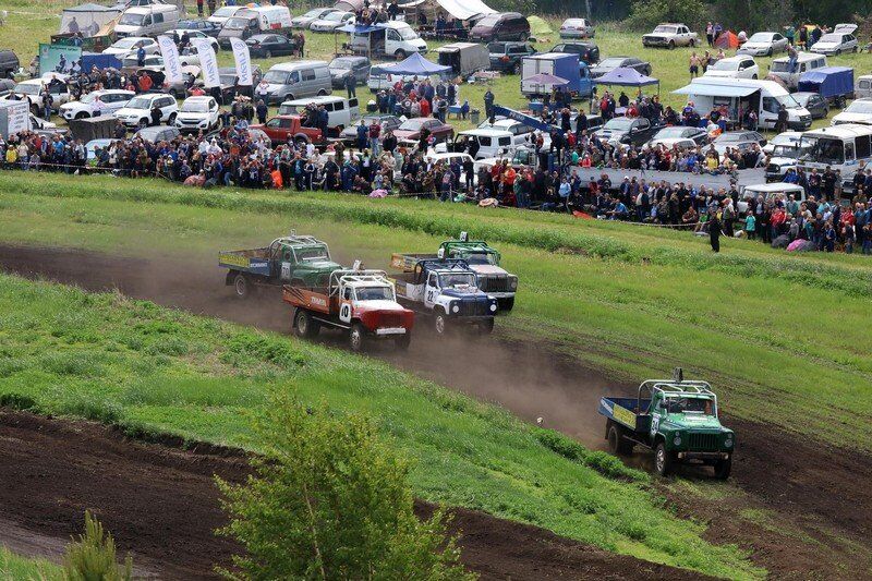 На знаменитой трассе у деревни Заборская состоялись очередные крупные старты