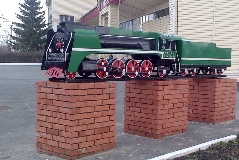 Он и блоху подковать сможет!