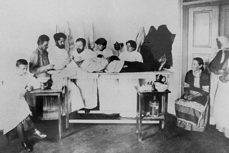 8 июня 1914 года в Кургане открылась первая городская аптека