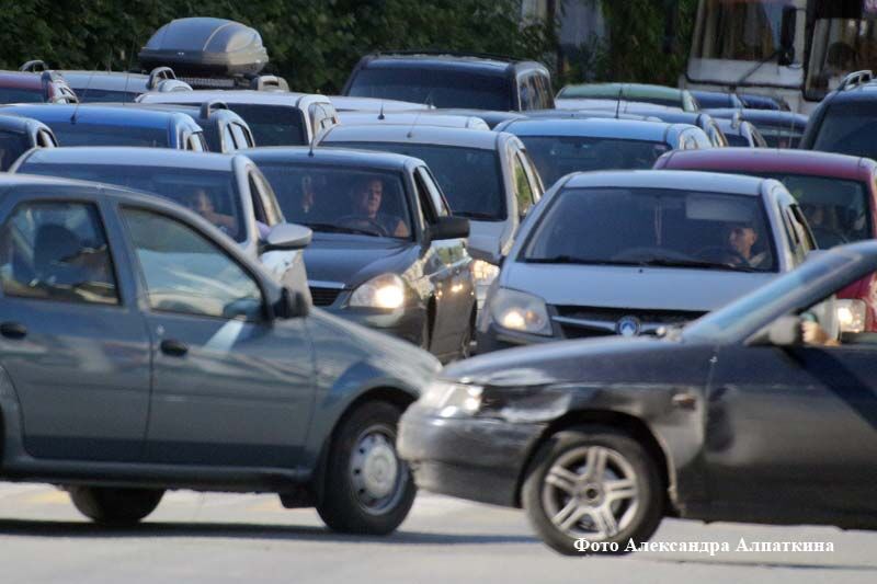 Банк «Открытие»: в первом полугодии продажи на авторынке могут превысить 700 тысяч машин