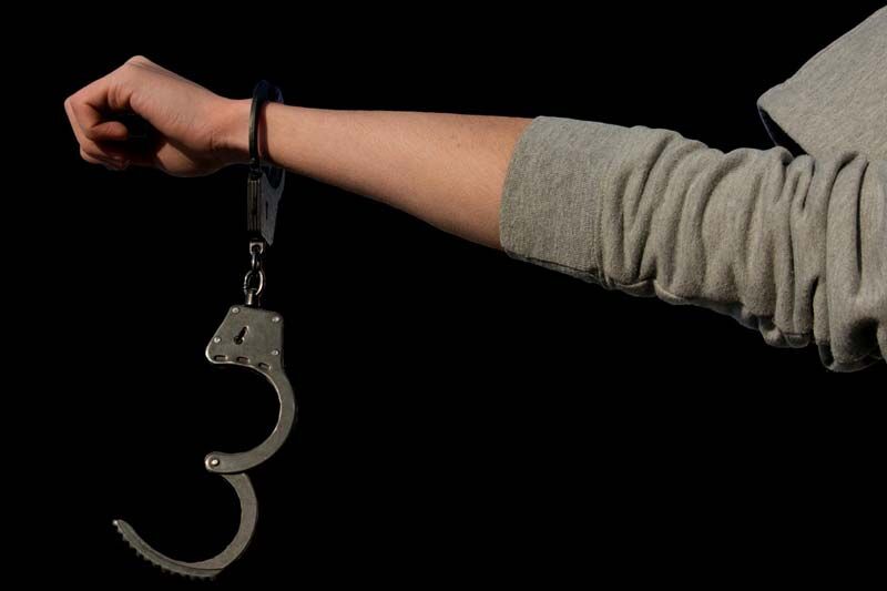 35-летний курганец пытался вынести куртку из магазина