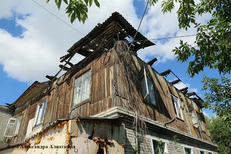 Жильцы сгоревшего дома по улице Климова могут обратиться за материальной помощью в правительство области