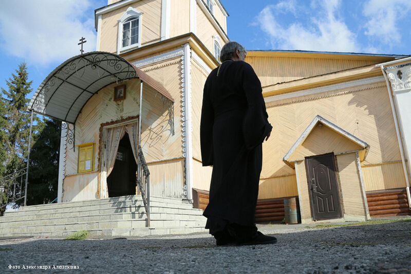 Архиерейское подворье храм Святого Духа в Смолино