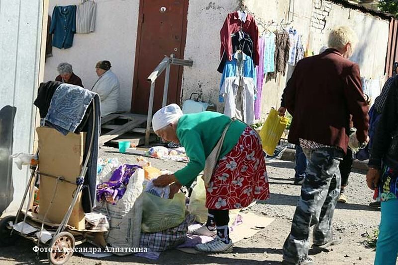 В Кургане составили почти 100 протоколов на незаконную торговлю на улице
