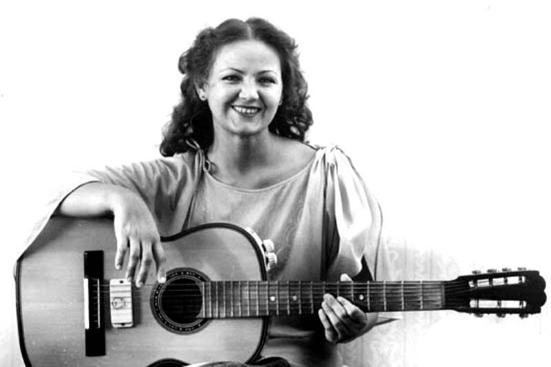 В Кургане впервые пройдет конкурс чтецов стихов Людмилы Тумановой