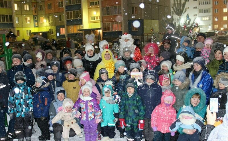 В Заозерном прошли дворовые праздники в рамках городского фестиваля «Курган, выходи гулять!»