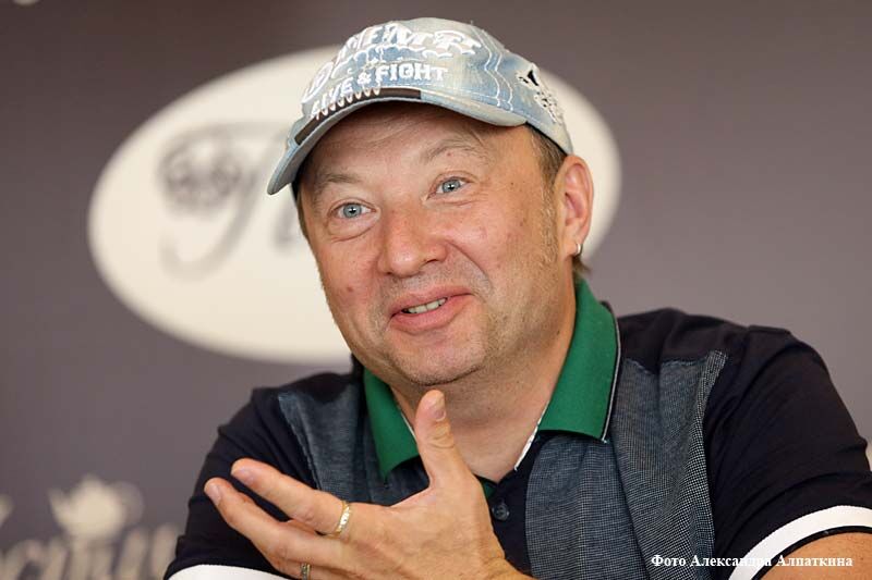 «Я родом из апреля»