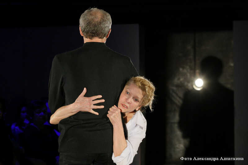 О спектакле Курганского театра драмы «Похороните меня за плинтусом»