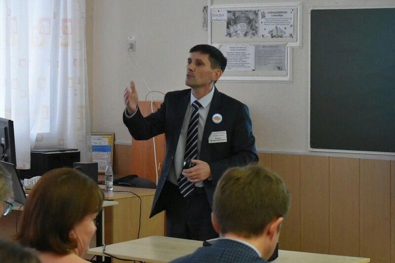 Видеоурок зауральского педагога вошел в топ лучших материалов участников всероссийского конкурса «Учитель года»