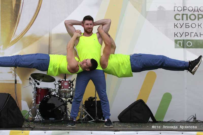 В Кургане прошли массовые физкультурные мероприятия: «Кросс нации — 2019» и фестиваль «Спортом едины»