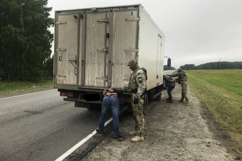 В Зауралье иностранец осужден за взятку сотруднику ФСБ