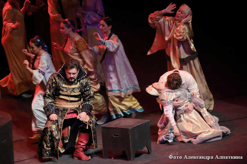 На сцене курганской филармонии прошел оперный спектакль «Царская невеста»