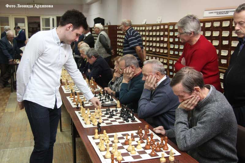 В Кургане открыт шахматный клуб «Друзья Леонова»