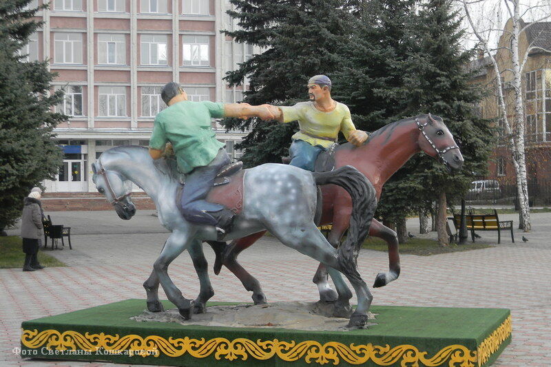 Зауральские участники международного молодежного обмена вернулись из Казахстана