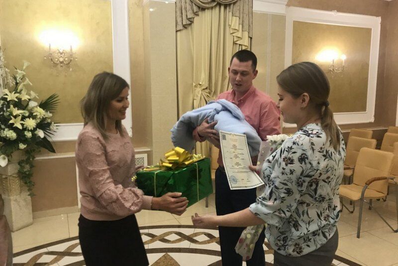 В Кургане зарегистрировали трехтысячного малыша