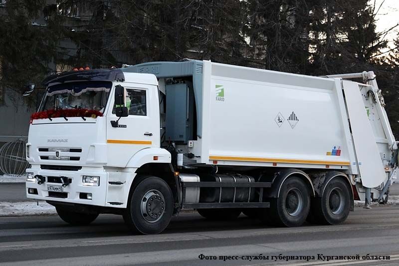 Курганцы не смогут поменять график заезда мусоровозов в свои дворы