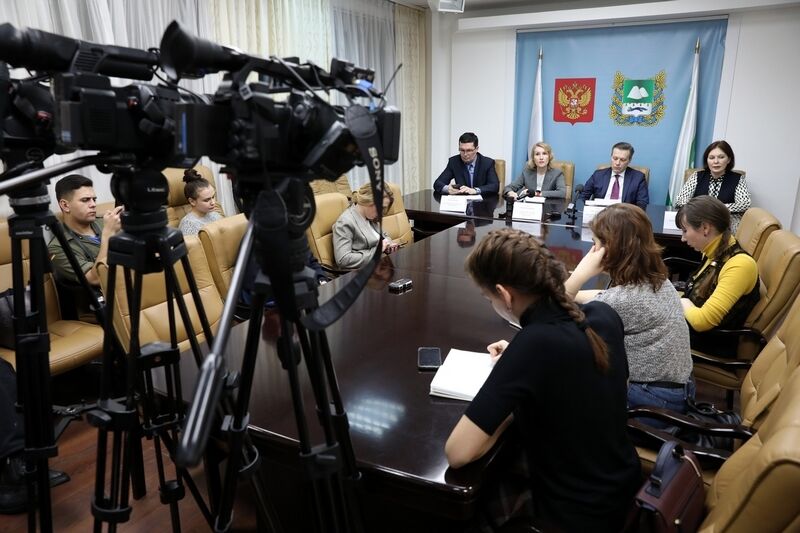 В следующем году у педагогов, медиков и социальных работников Курганской области вырастут зарплаты