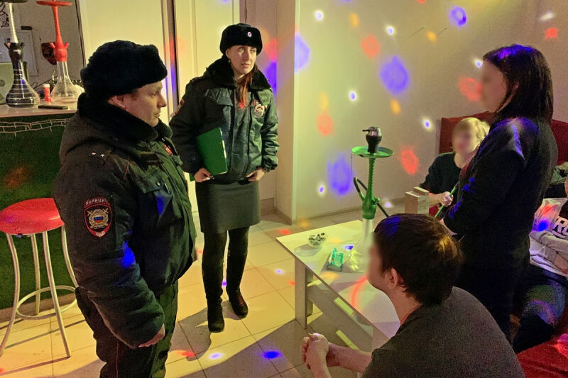 С начала года в зауральском общепите более 30 раз нарушили коронавирусные ограничения