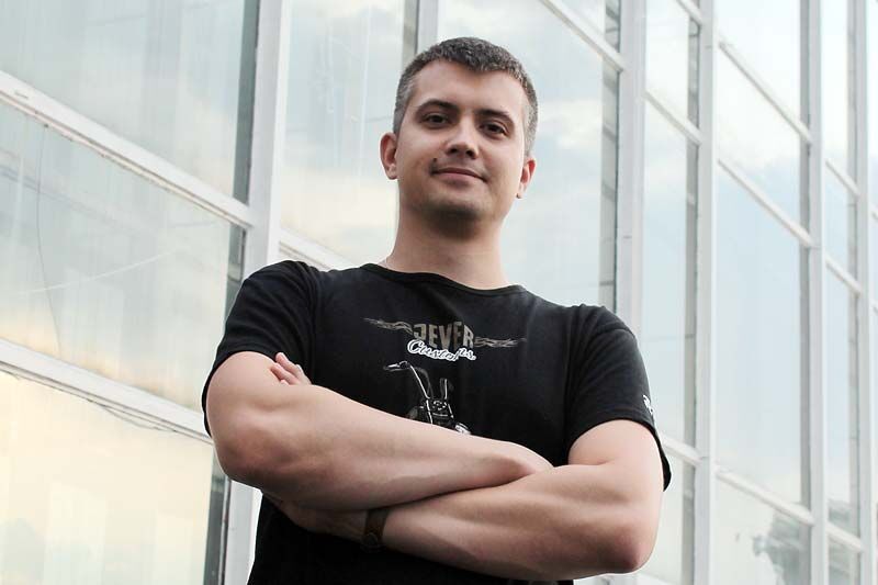 Как курганец Максим Голощапов стал основателем школы рока