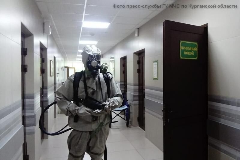 За осень сотрудники зауральского МЧС продезинфицировали более 70 тысяч квадратных метров