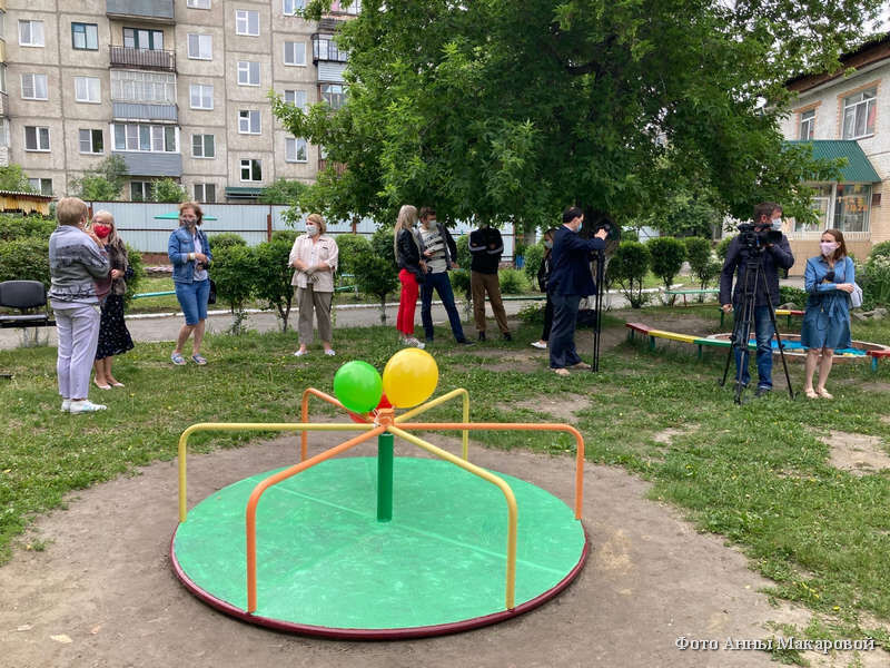 Детям до семи лет необязательно носить маску