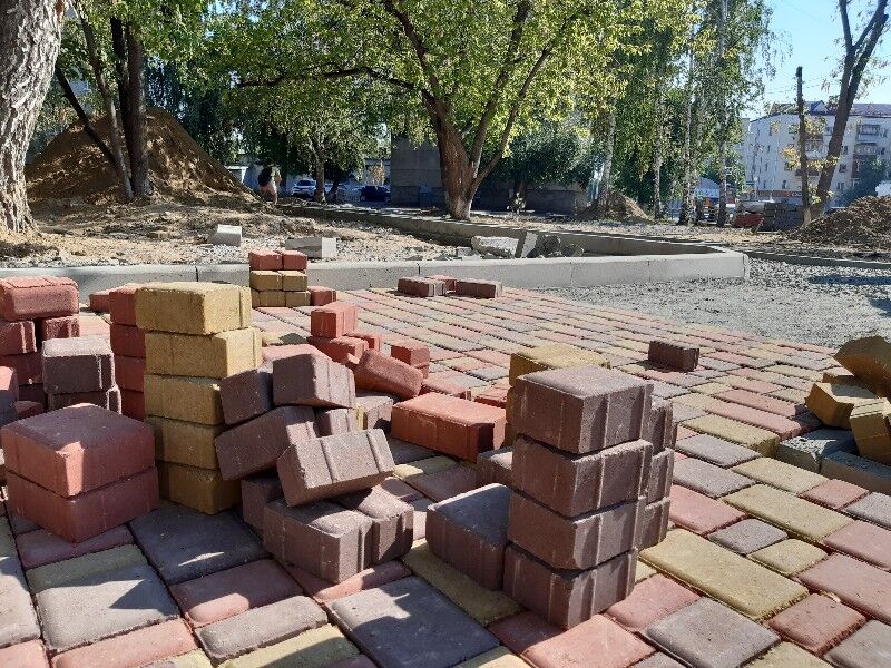 Курганец отработал 100 часов обязательных работ ради отпуска за границей