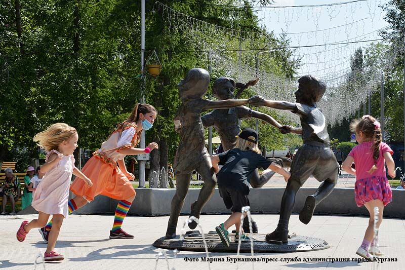 В Кургане ремонтируют Детский парк