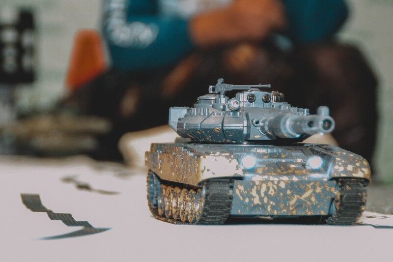 Курганцев зовут на «Танковый полигон»