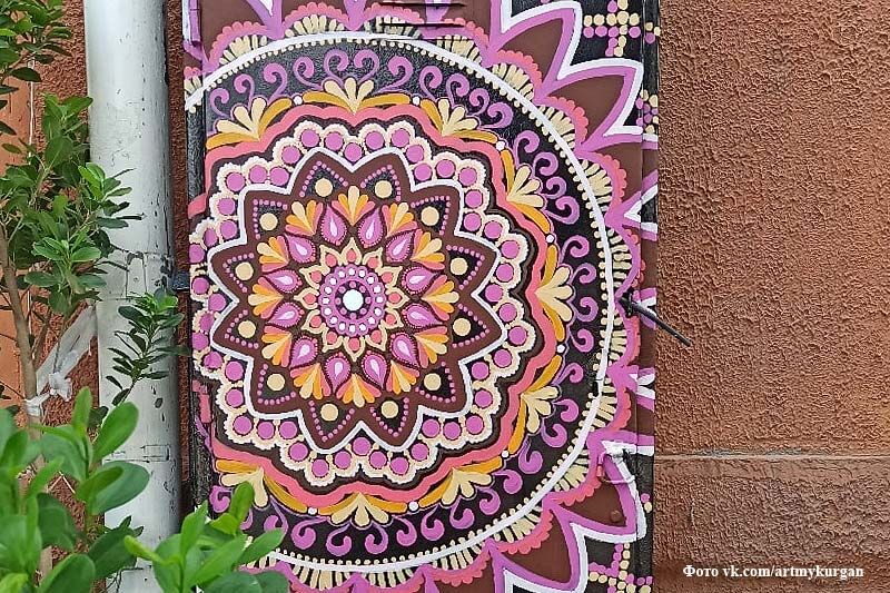 В Кургане научились из железных шкафов делать картины