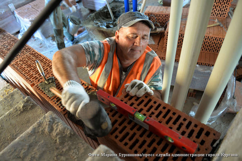Друзьям на память города дарить