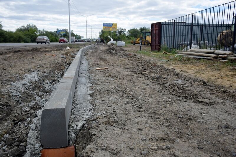 В Кургане началось обустройство велодорожки вдоль шоссе Тюнина