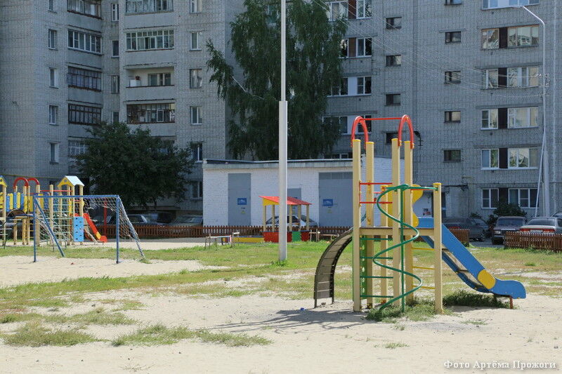 В одном из курганских дворов водитель сбил ребенка