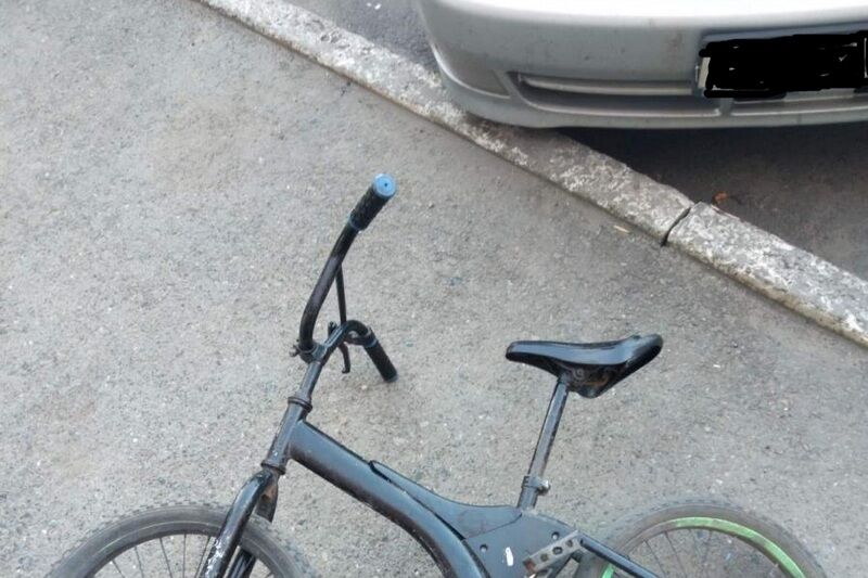 В Кургане автомобиль сбил 10-летнего велосипедиста