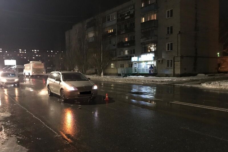 В Кургане автомобиль сбил пожилую женщину