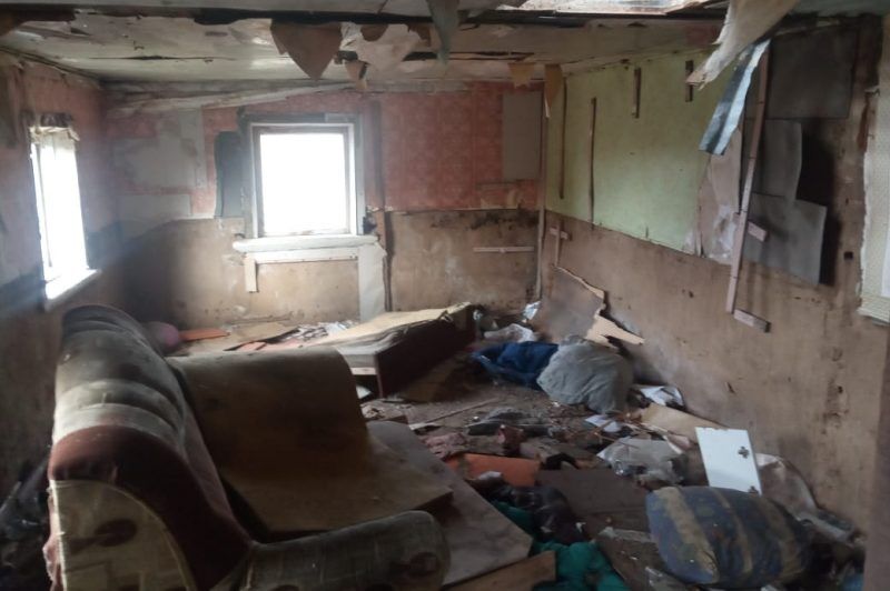 Жительница Зауралья фиктивно прописала иностранцев в разбитом доме