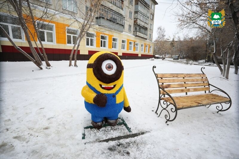 В Кургане отремонтировали фасады двух зданий детской поликлиники 