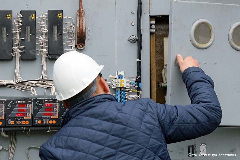 Завтра днем на нескольких улицах Кургана отключат свет