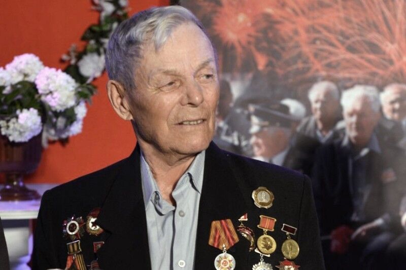 В 96 лет ушёл из жизни известный ветеран войны и знаменосец стяга Победы