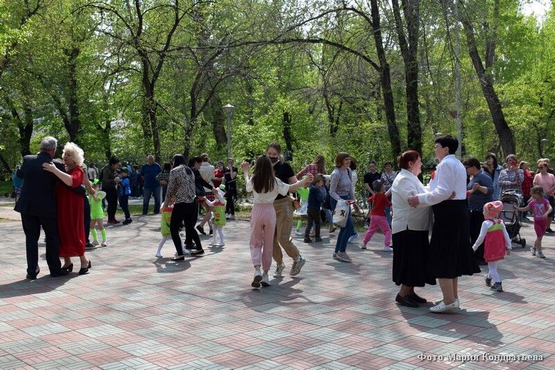 В Кургане проходят бесплатные танцевальные мастер-классы