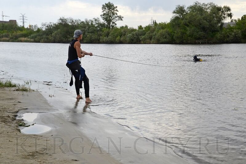 В Кургане водолазы проверили дно Тобола и Голубых озер