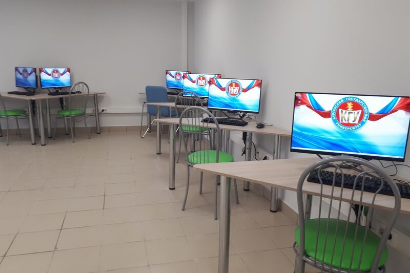 Предпринимателя, который оставил курганских студентов без новых столов, включили
в черный список