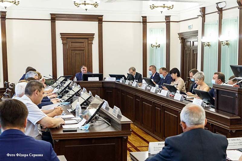 Елена Ситникова принимает участие в заседании ассоциации «Города Урала»