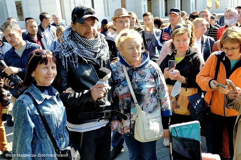 «Я – терминатор!»: актер Александр Устюгов приехал в Курган с благотворительной акцией