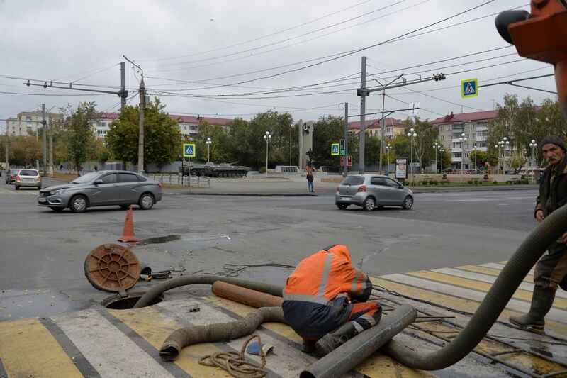Устранение аварии на Пролетарской — К. Маркса в Кургане находится на контроле департамента ЖКХ