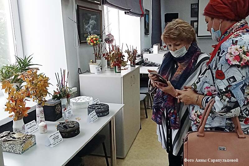 В Кургане открылась выставка работ «серебряных» мастериц